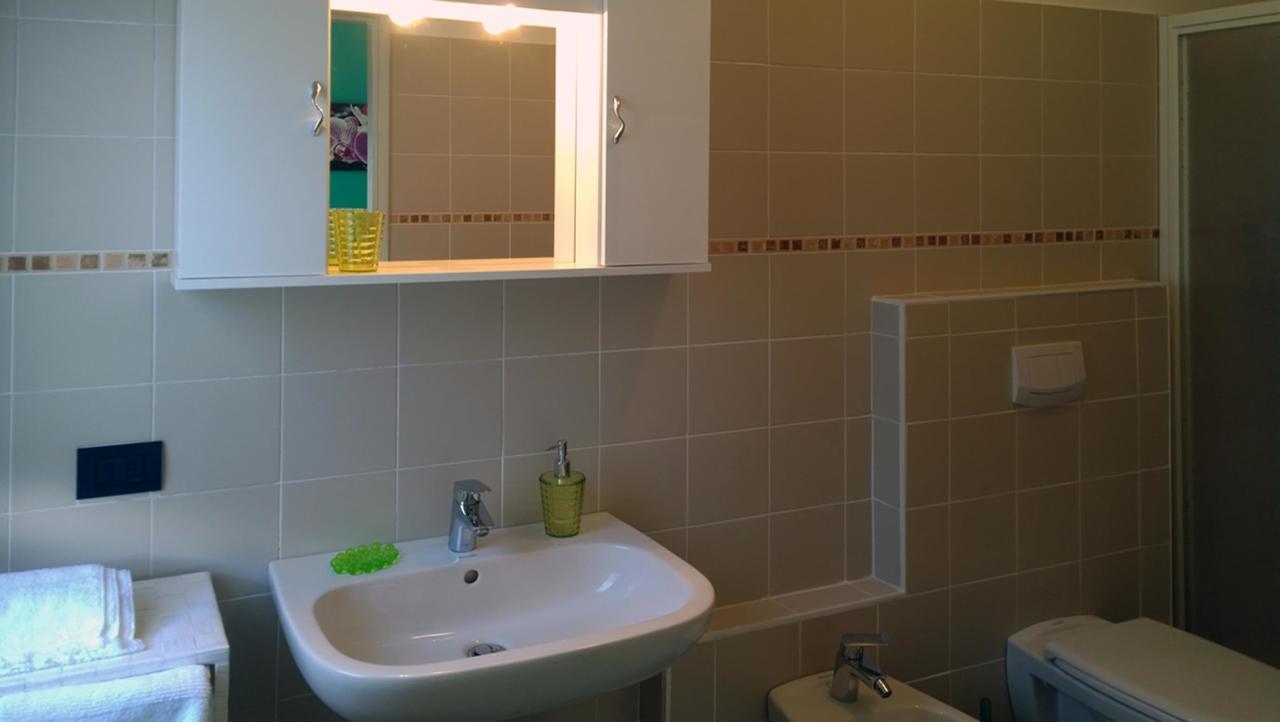 B&B Zia Maria Garzeno Eksteriør billede